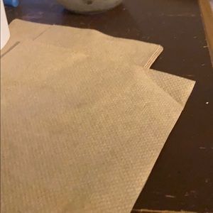 Meet your Posher, Damien